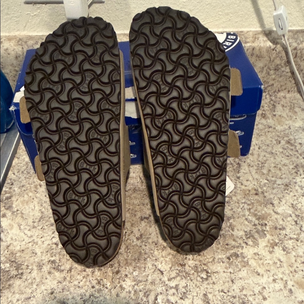 Birkenstock Arizona Sandals - Picture 4 of 4